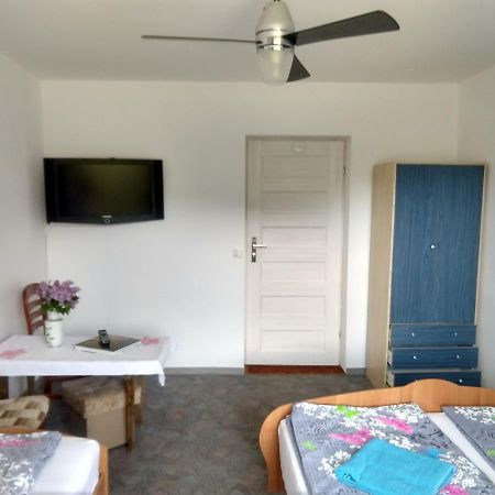 Pokoje Roznow Hotel Ngoại thất bức ảnh
